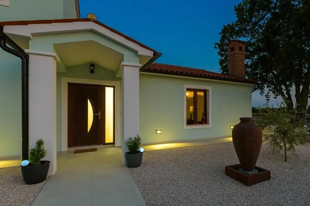 Villa St. Vinzent Bibici 0*,  Croatia